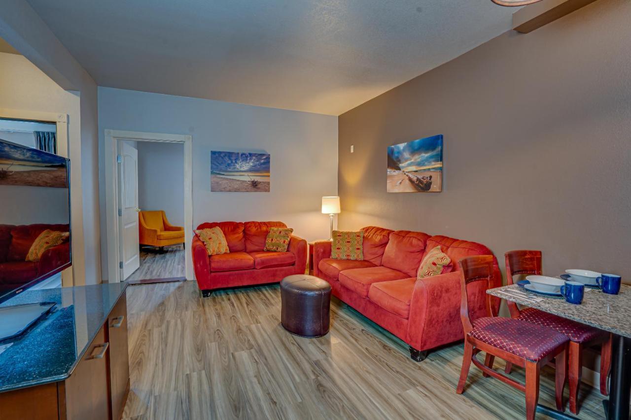 The Ashley Inn & Suites Lincoln City Exterior photo