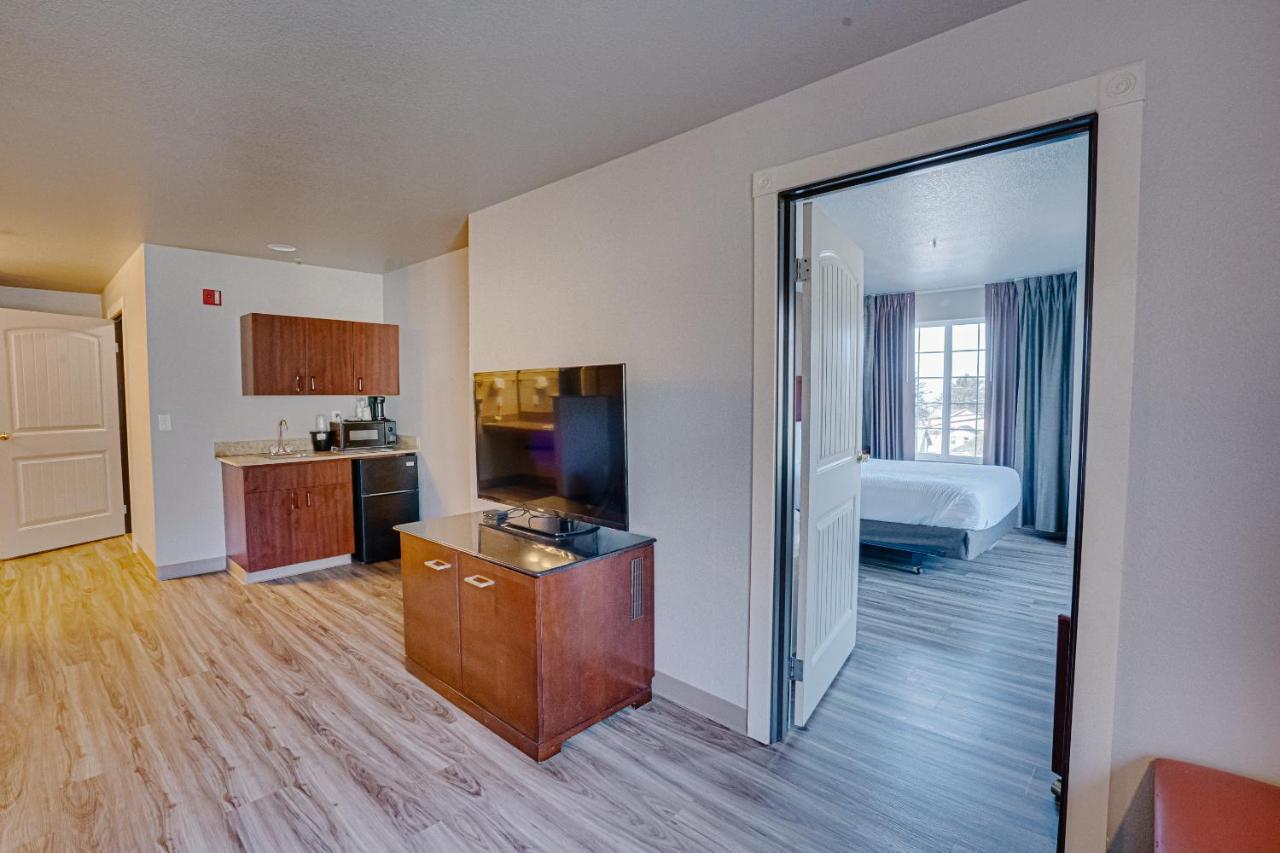 The Ashley Inn & Suites Lincoln City Exterior photo